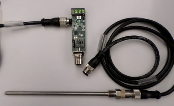 Figure 2a. The MAXREFDES42# reference design with Omega 4-wire RTD and extension cable.