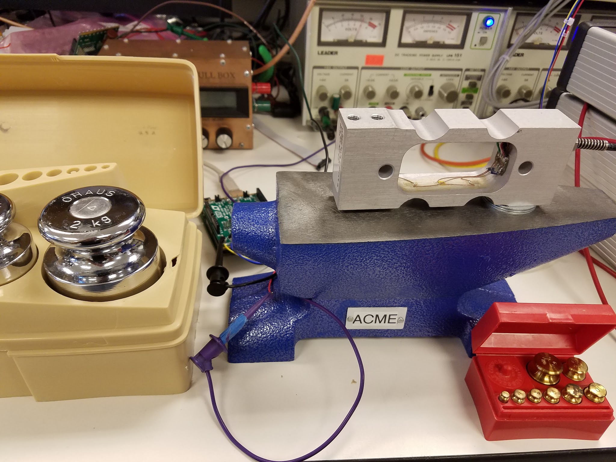 Figure 3. Measuring a Load Cell using DC1410 and Calibrated Weights.