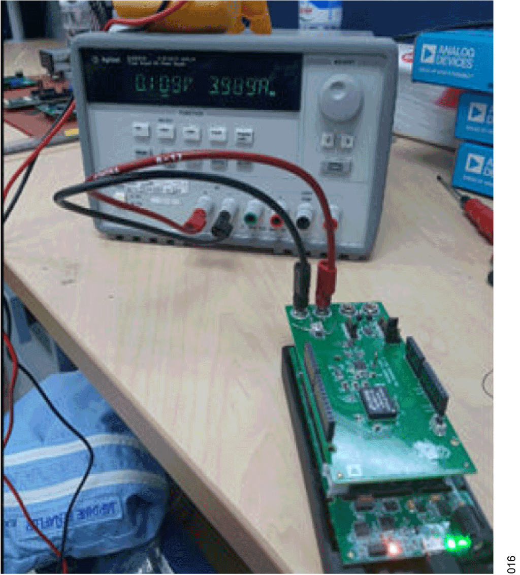 図 18. 電流入力テストのセットアップ写真