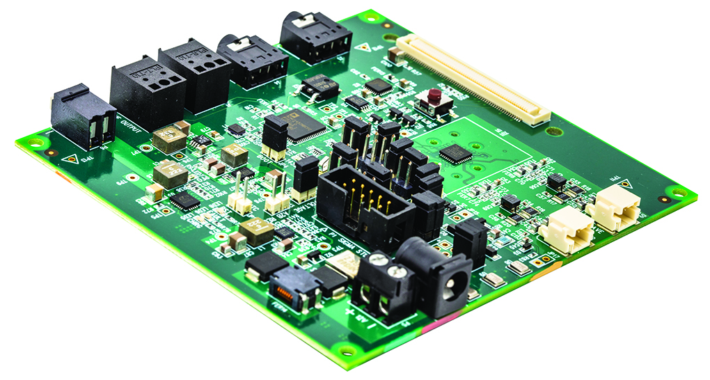図6. 「EVAL-AD2428WD1BZ」。A2Bのマスタまたはローカルの電源を使用するスレーブ・ノードとして機能します。I2S/TDMに対応し、3個のPDMマイクロフォンを備えています。
